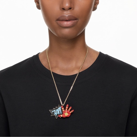 Swarovski Iron Man MARVEL pendant and brooch - Picture 3 of 5